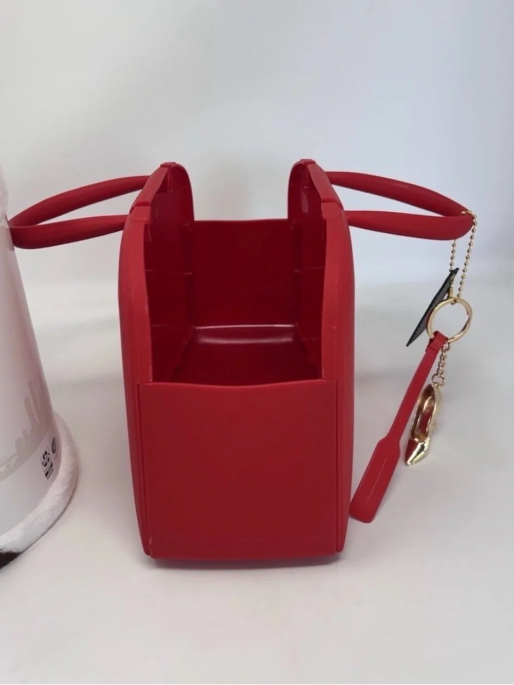 The Devil Wears PRADA Popcorn Purse Bucket With Charms & Blanket Set New